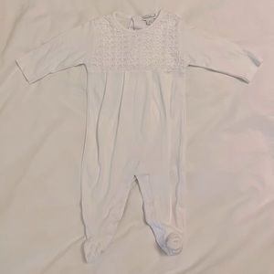Kissy Kissy white footie 3-6 month